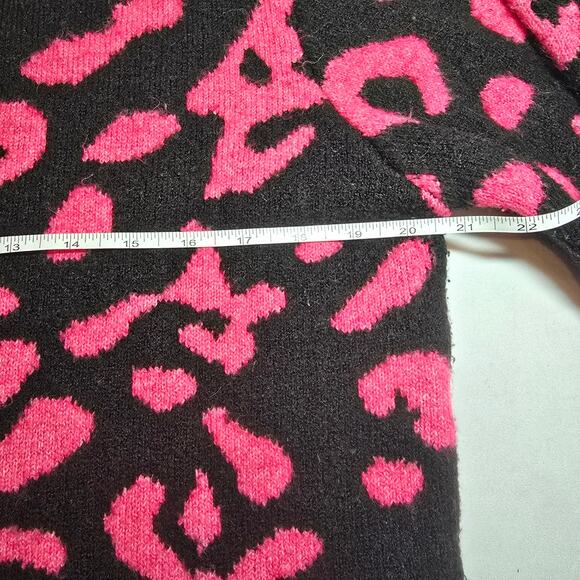 Line + Dot Civet Sweater - Picture 6 of 7